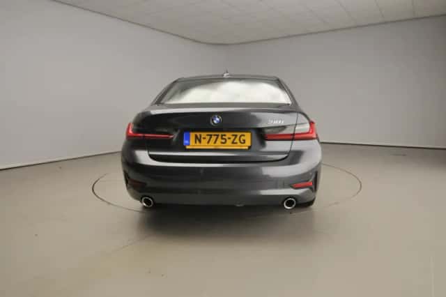 BMW 3-Serie (2022) thumbnail 3