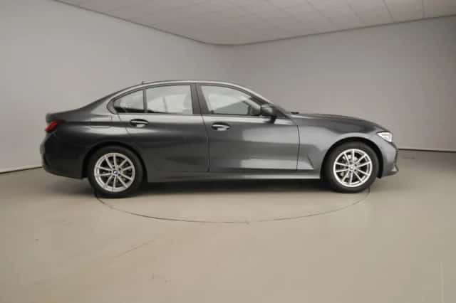 BMW 3-Serie (2022) thumbnail 4