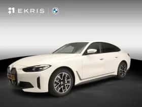 BMW i4 (2023)