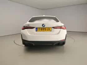 BMW i4 (2023) thumbnail 3