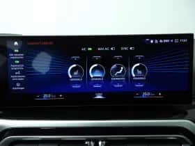 BMW i4 (2023) thumbnail 26