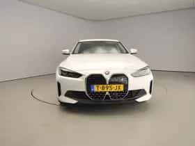 BMW i4 (2023) thumbnail 5