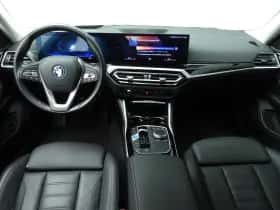 BMW i4 (2023) thumbnail 10