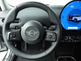 MINI Cooper (2025) thumbnail 11