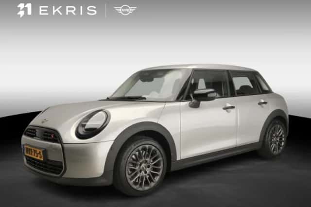 MINI Cooper (2025) thumbnail 1