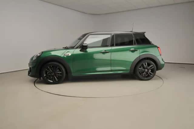 MINI 5-deurs (2021) thumbnail 2