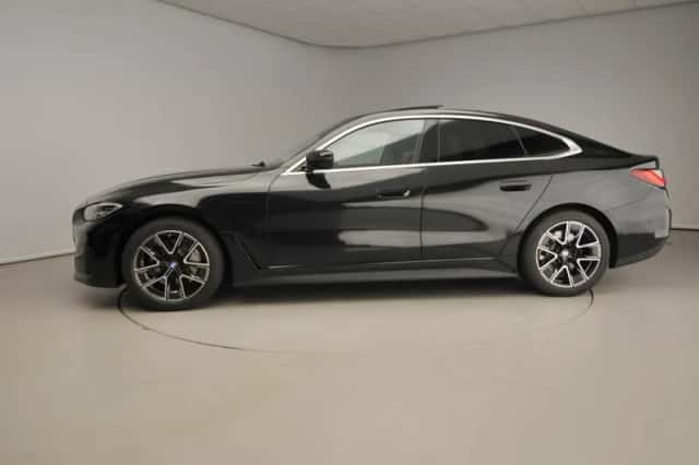 BMW 4-Serie (2023) thumbnail 2