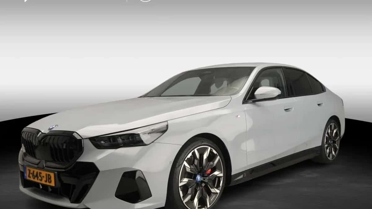 BMW i5 (2024) — foto 1
