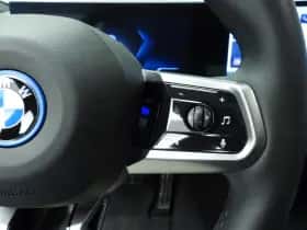 BMW i5 (2024) thumbnail 15