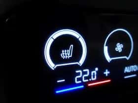 BMW i5 (2024) thumbnail 18