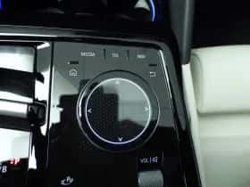 BMW i5 (2024) thumbnail 32