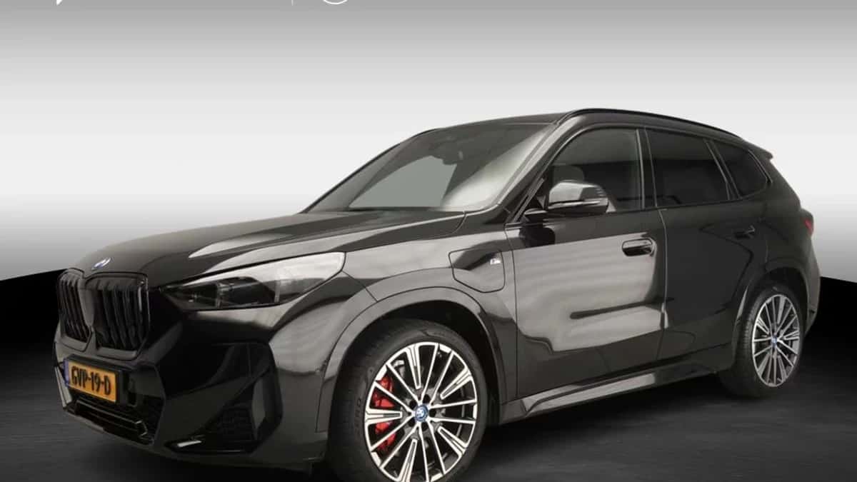 BMW X1 (2024) — foto 1