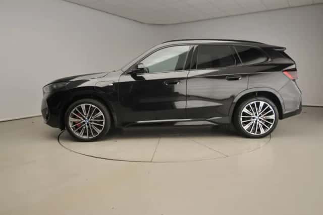 BMW X1 (2024) thumbnail 2