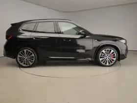 BMW X1 (2024) thumbnail 4