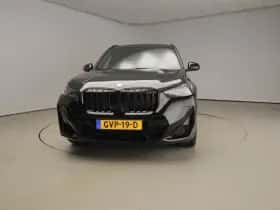 BMW X1 (2024) thumbnail 5