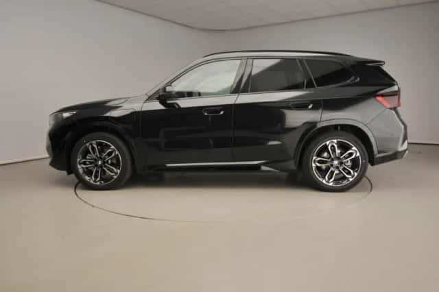 BMW X1 (2026) thumbnail 2