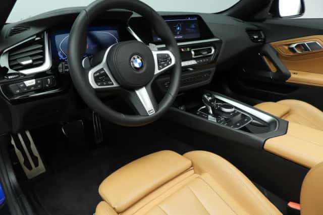 BMW Z4 (2025) thumbnail 6