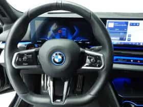 BMW i5 (2025) thumbnail 11