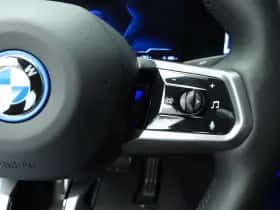 BMW i5 (2025) thumbnail 15