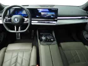 BMW i5 (2025) thumbnail 10