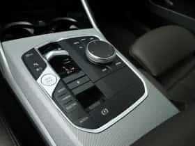 BMW 3-Serie (2024) thumbnail 16