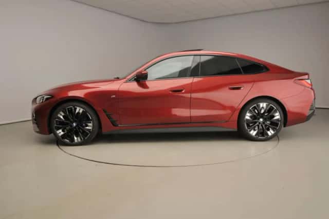 BMW 4-Serie (2025) thumbnail 2