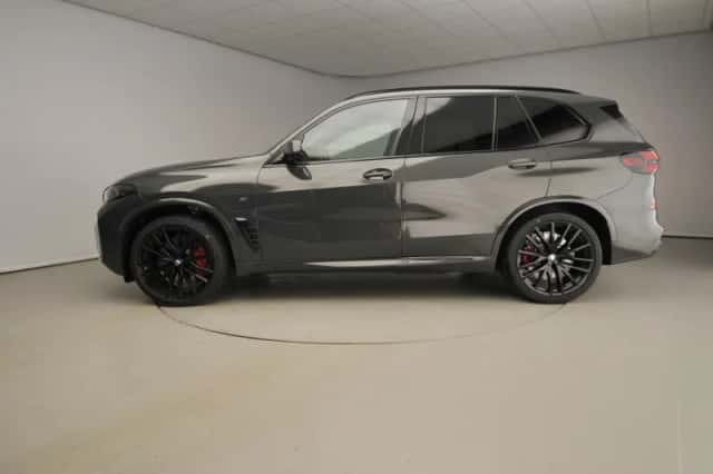 BMW X5 (2026) thumbnail 2