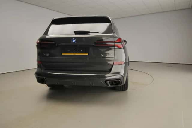 BMW X5 (2026) thumbnail 3