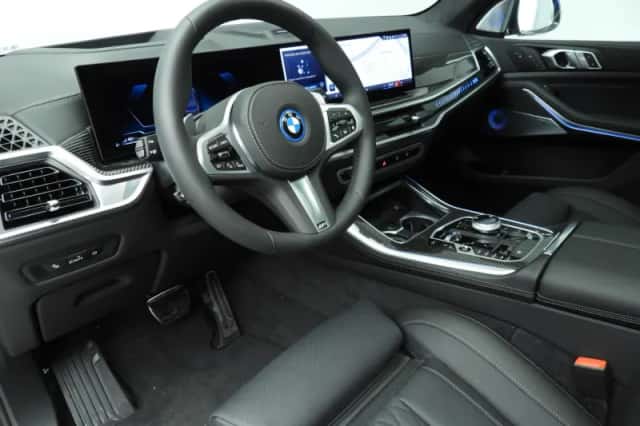 BMW X5 (2026) thumbnail 6