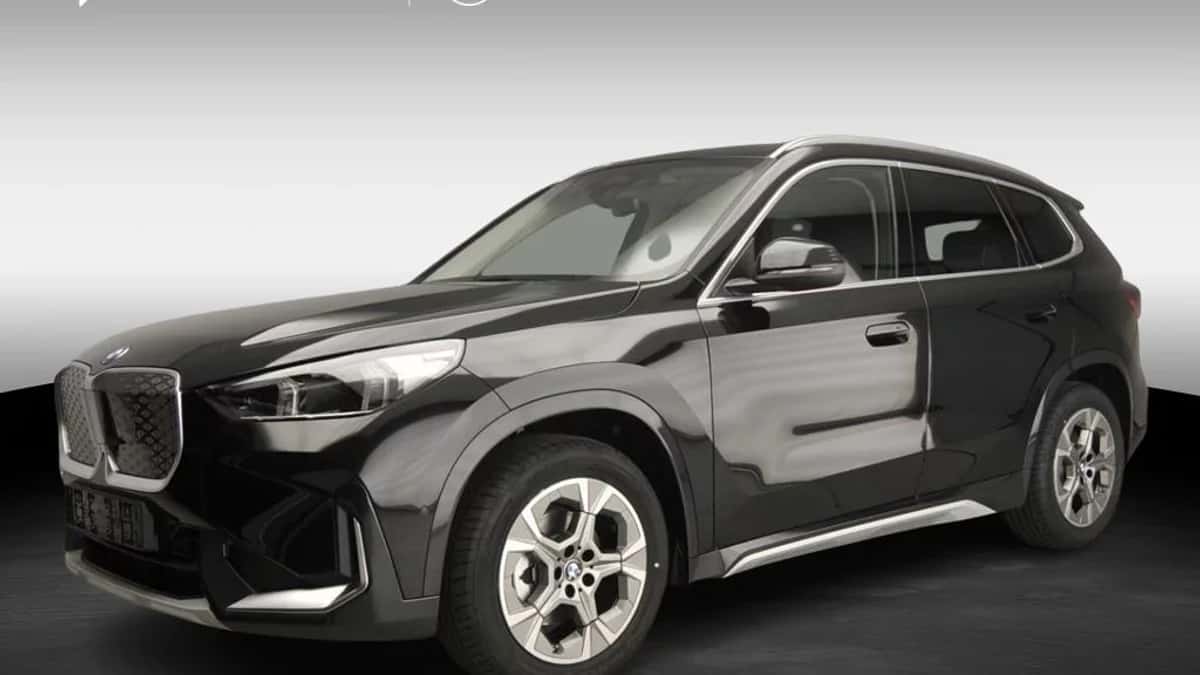 BMW iX1 (2026) — foto 1