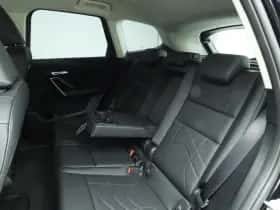 BMW iX1 (2026) thumbnail 8