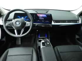 BMW iX1 (2026) thumbnail 10