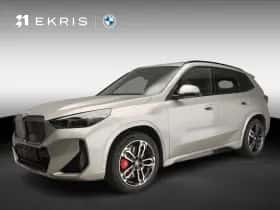 BMW iX1 (2026) thumbnail 1