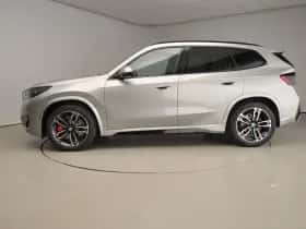 BMW iX1 (2026) thumbnail 2