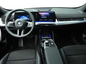 BMW iX1 (2026) thumbnail 10