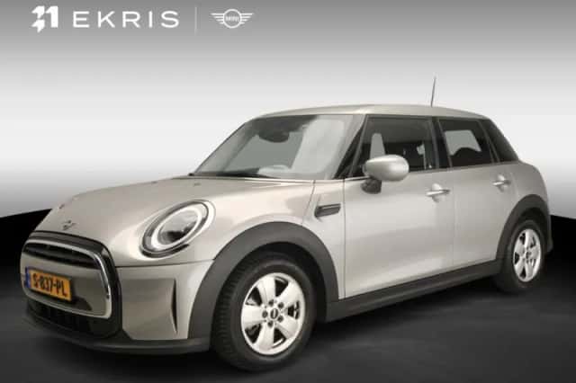 MINI Cooper (2023) thumbnail 1