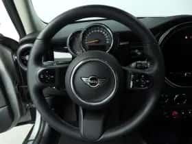 MINI Cooper (2023) thumbnail 11