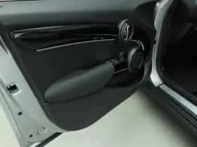 MINI Cooper (2023) thumbnail 19