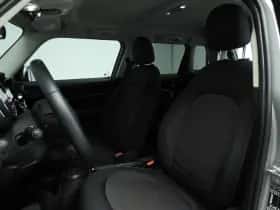 MINI Cooper (2023) thumbnail 7