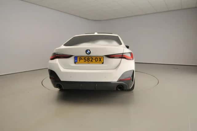 BMW 4-Serie (2022) thumbnail 3