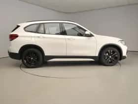 BMW X1 (2022) thumbnail 4