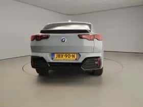 BMW iX2 (2025) thumbnail 3
