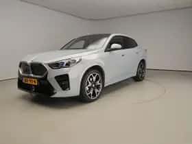 BMW iX2 (2025) thumbnail 44