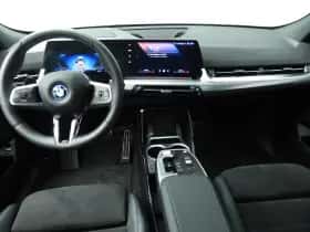 BMW iX2 (2025) thumbnail 10