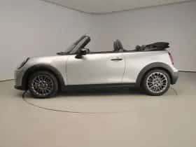 MINI Cabrio (2025) thumbnail 2