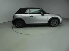 MINI Cabrio (2025) thumbnail 35