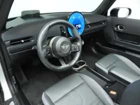 MINI Cabrio (2025) thumbnail 6