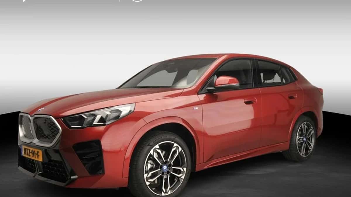 BMW iX2 (2025) — foto 1
