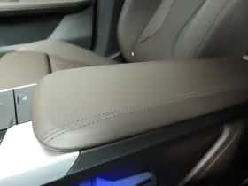 BMW iX2 (2025) thumbnail 18
