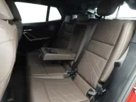 BMW iX2 (2025) thumbnail 8